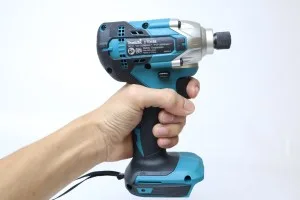 Máy Vặn Vít Makita DTD156RF